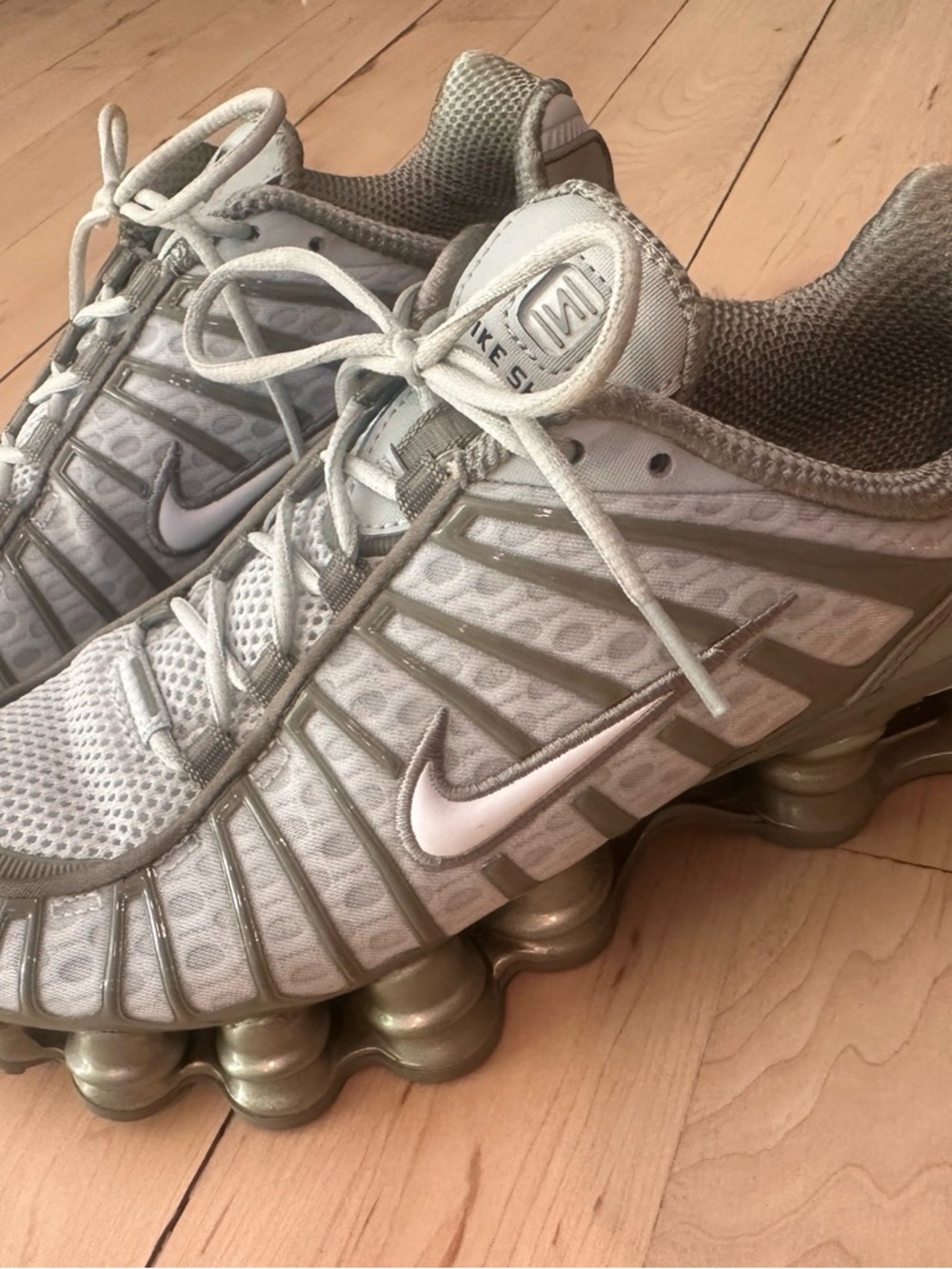 Nike Men's Mesh Trainers - Light Gray and Olive
